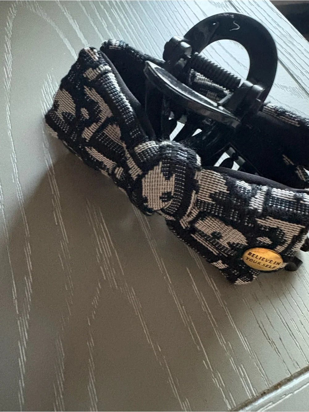 FaSHION Set of 2 Black & Cream Printed accessories
